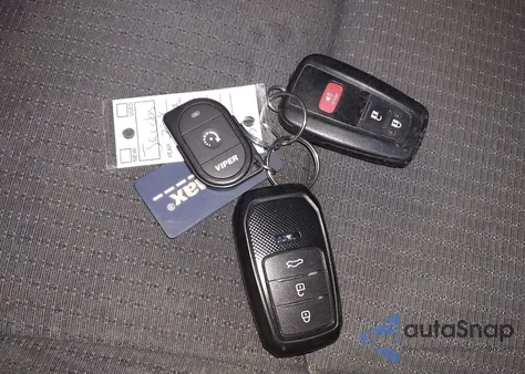 2018 Toyota C-Hr Xle Premium из США, поврежденный, VIN NMTKHMBX8JR014471